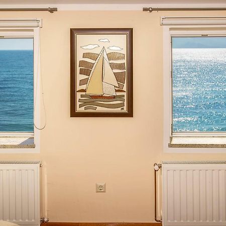 Apartment Bojan With Terrace And Sea View Baska  Exterior photo
