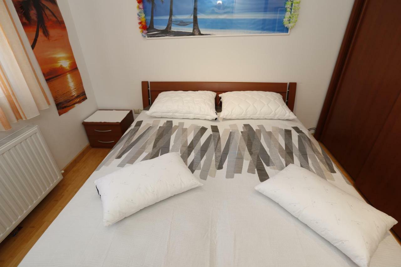 Apartment Bojan With Terrace And Sea View Baska  Exterior photo