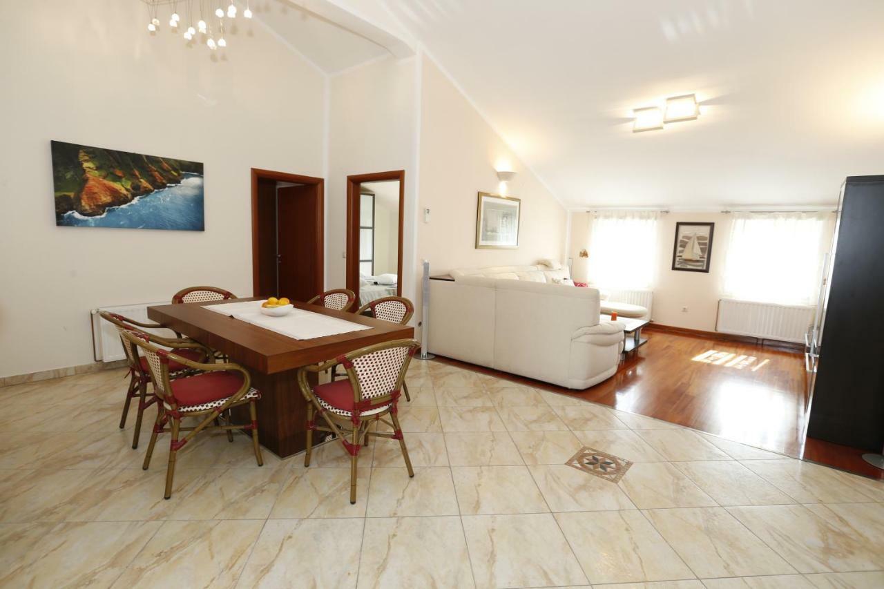 Apartment Bojan With Terrace And Sea View Baska  Exterior photo